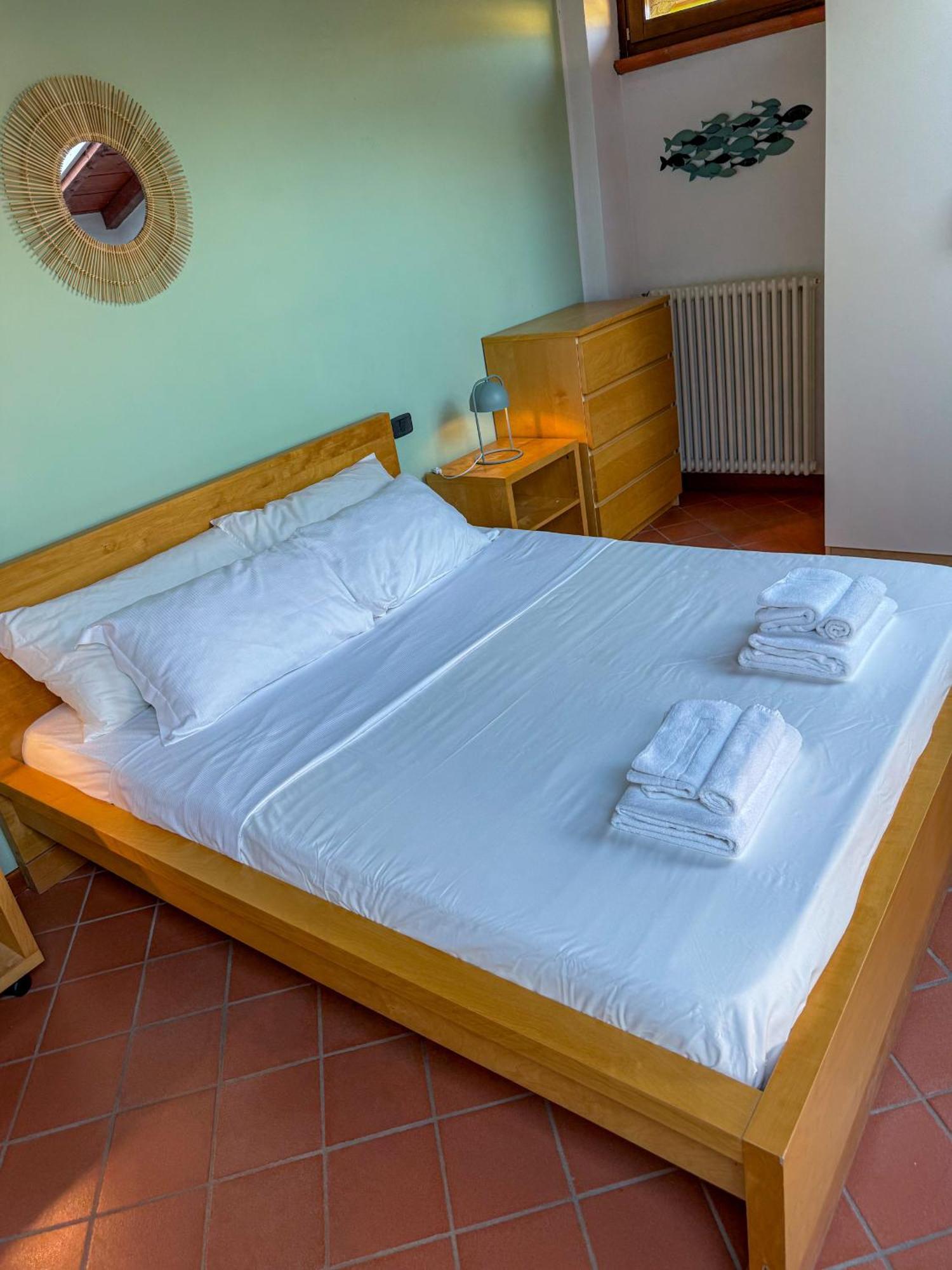 Sg Family - Oblo Apartment Pacengo Di Lazise エクステリア 写真